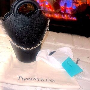 Authentic NEW! Tiffany & Co. Black Leather Bucket Style Women's Bag price FIRM